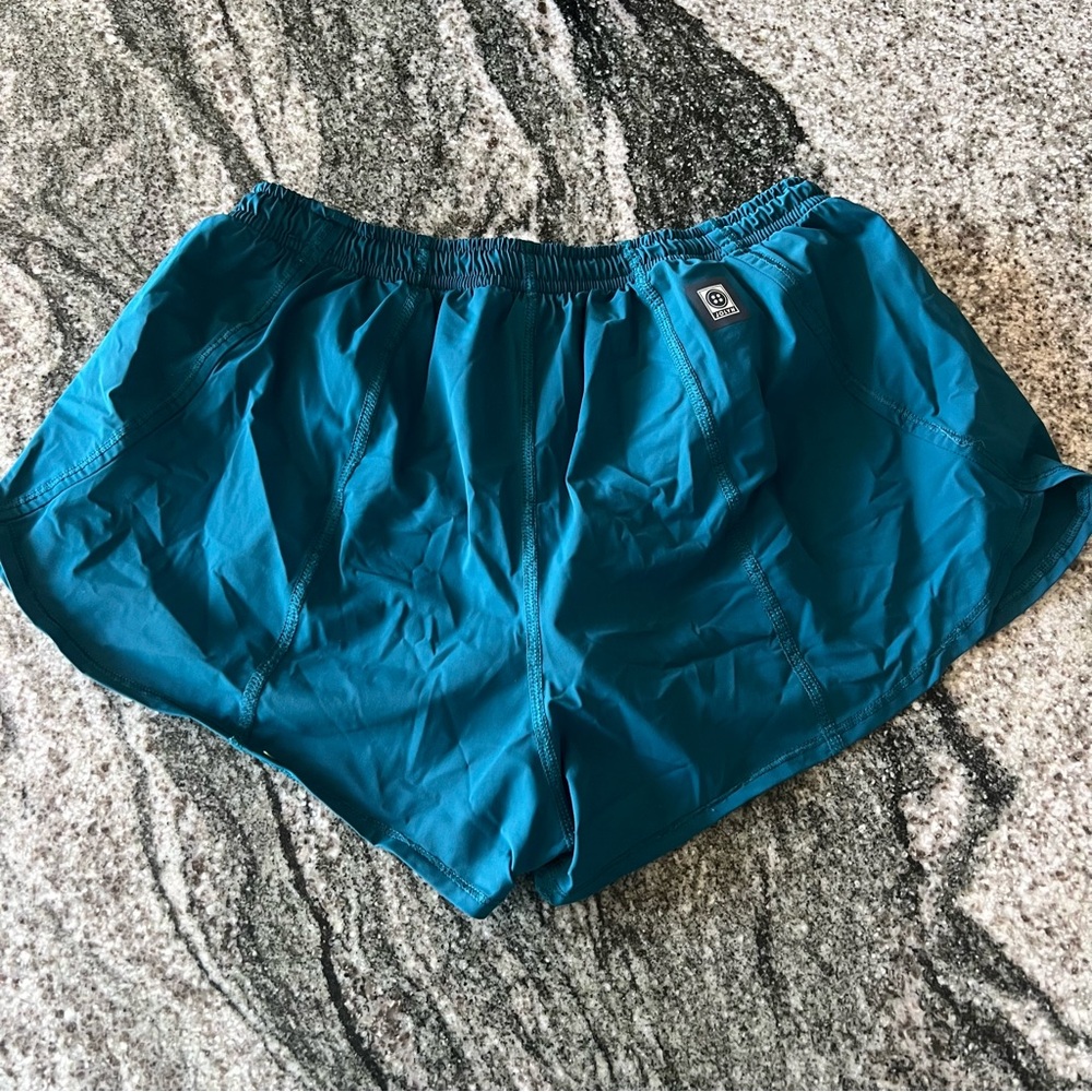 JOLYN Doyle Shorts in Peacock in Medium🦚